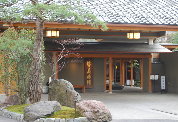 島根県松江市の「皆美館」2F「高砂」という部屋に宿泊したことがある方、レビューお願いします。