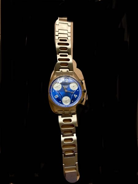 swatchのこの腕時計のストップウォッチが右下のボタンを押してリセットしても写真の通り、針が0に戻らなくなってしまいました。どのように直せば良いのでしょうか？