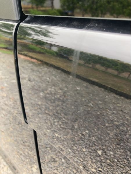 黒の車でコーティングされていて洗車の後しっかり拭き取ったつもりが気づいたら水垢、縦に筋の様に残っていました。これは、どうにかして取れますか？