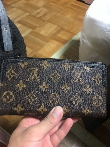 このビトンの財布の品番？とか正式名称商品名分かりますか？
