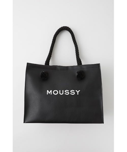 MOUSSYのレザートートバッグってどこの店舗も大体ありますかね？
