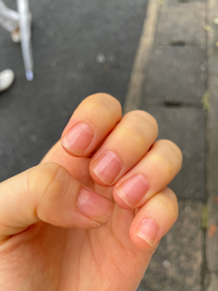 至急お願いします 高校生です 初デートでこのネイルはどうでしょうか Yahoo 知恵袋