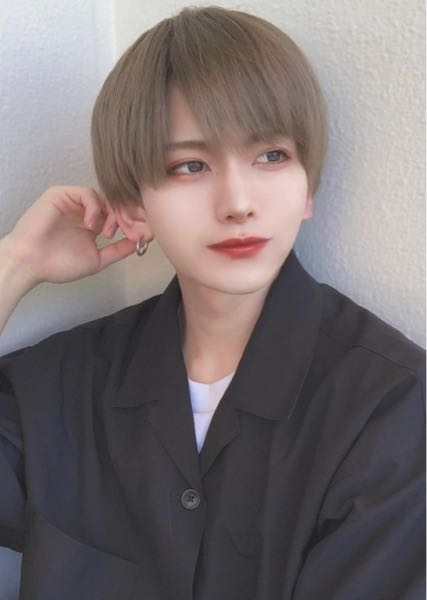 私は富士額なのですが 今までは前髪ぱっつんだったので目立 Yahoo 知恵袋