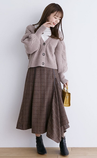 付き合う前の初デート の服装はやっぱりスカートですかね 髪 Yahoo 知恵袋