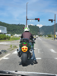 のかっこいいバイクの名前分かりますか Zzr1400 Yahoo 知恵袋