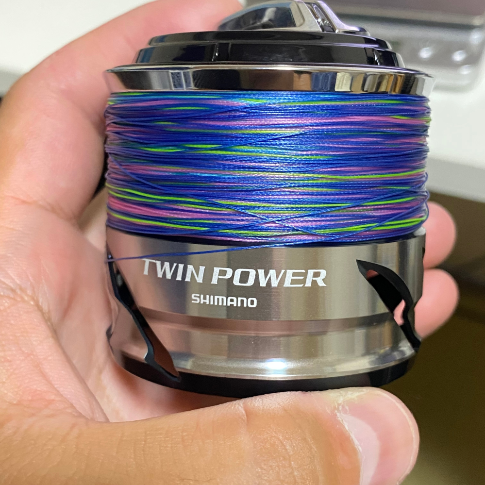 ツインパワーSW6000番にPE3号300mラインキャパぴったりで結構 ツインパワーSW6000番にPE3号300mラインキャパぴったりで結構