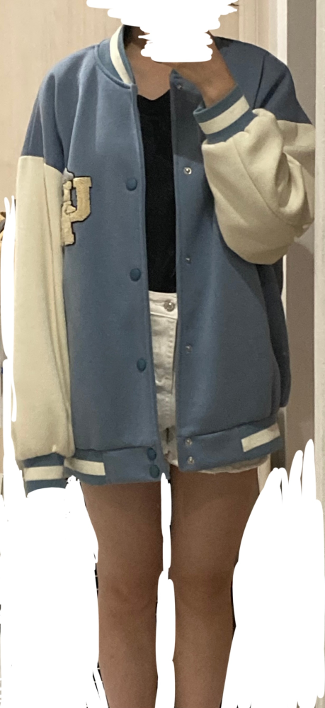 このスタジャン大きすぎますか？ネットで買ったのですがMにしたら 