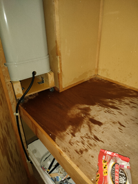 押し入れに灯油をこぼしました 木に染み込んでしまい 拭いてもダメです Yahoo 知恵袋