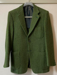 画像の深緑色のテーラードジャケットの印象をどう思いますか? - Yahoo