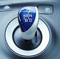 トヨタ アクアのシフトレバーについてです 今日アクアの Yahoo 知恵袋