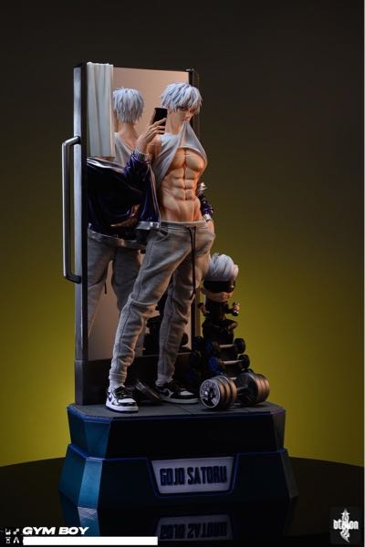 この五条悟のフィギュアの下半身が見えるサイト教えてください！ - h 