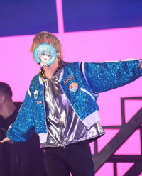 画像:すとぷりのライブ衣装です。作る方法がわかる方教えて頂き