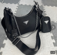 このPRADAのショルダーバッグ、本物でしょうか?ブランド販促用 このPRADAのショルダーバッグ、本物でしょうか?ブランド販促用