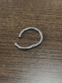 至急フープピアスが開かなくなりました題名通り、フープ（リング