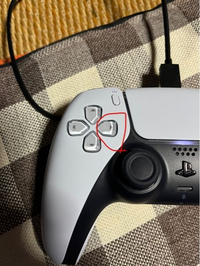 至急！！PS5コントローラーの十字キーが押し込んでも普通はカチッと 