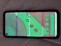 Pixel4a5gです。いきなり画面が緑になってしまいました、落とし