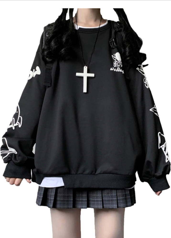 洋服について教えて欲しいです！ 私は画像のような服が好きで着てみたいとは思うのですがこの時のスカートなどはなにを履けばいいか分からなくて手が出せません。 なんちゃって制服のスカートを履けばいいのかな…って思うのですが私服として着たいので制服は…ってなります。 ズボンでもスカートでもいいのですが下に何履けばいいのでしょうか…？ 回答お願いします！