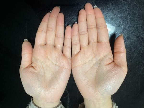 手相占いをしていただきたいです。 30歳女です。