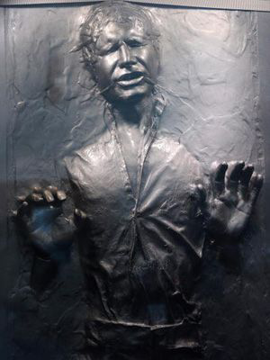 スターウォーズのハン・ソロの炭素冷凍とレイア・オーガナについてです