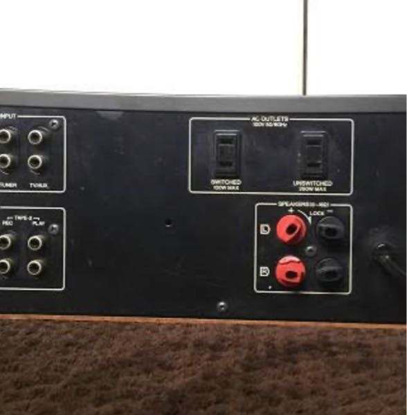 最近、SANSUIサンスイA-7000のプリメインアンプを購入しました。しかし