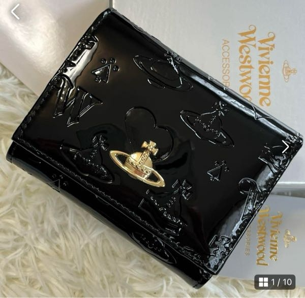正規品定価56000円Vivienne Westwood 財布 エナメルBL∗̥✩ メルカリで見つけたこの財布欲しいんですけど、ヴィヴィアンからこちら