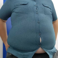 ムチムチ　パツパツ　着衣 XLの服がこれだけパツパツになるってヤバいですかね…180cm130... - Yahoo!知恵袋