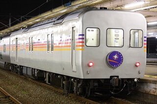 全国鉄道ファンの皆さんに質問 カシオペアの予備電源車カヤ２７ Yahoo 知恵袋