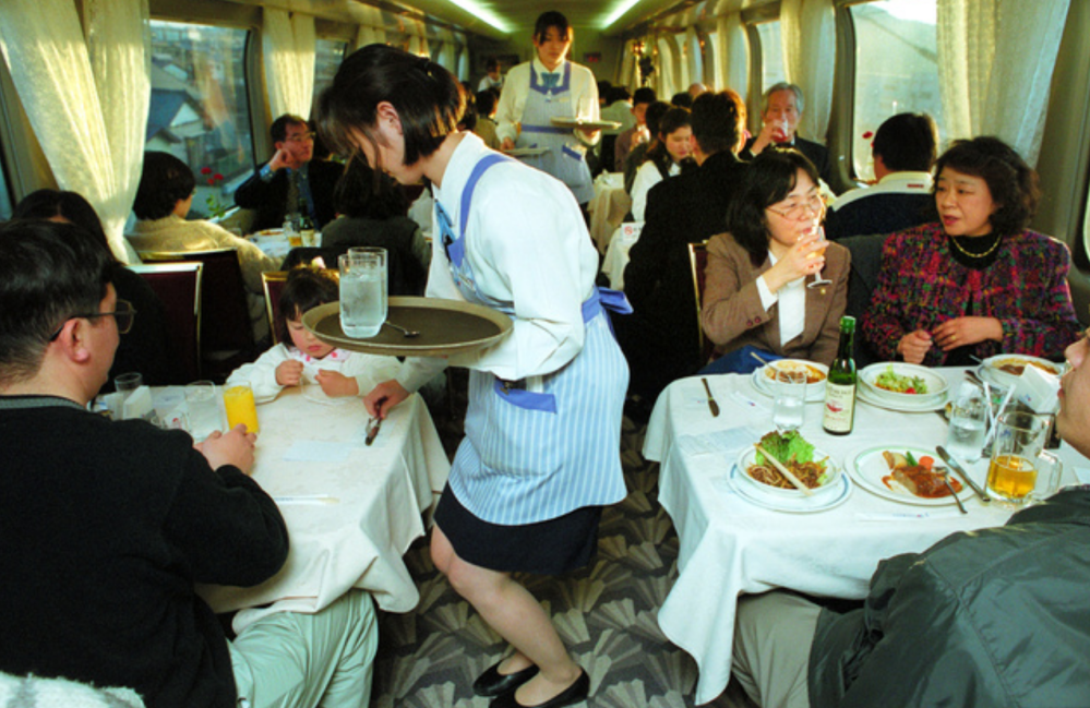 こんな時代の新幹線の食堂車を利用した事はありますか？