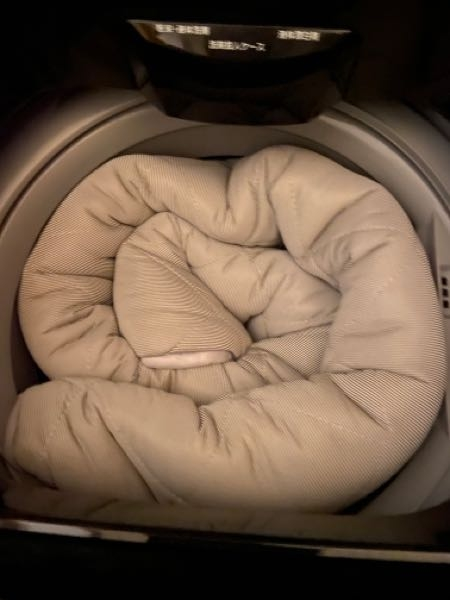 ニトリの6kg洗濯機でシングル敷布団は洗えますか？？ 先ほど布団を洗濯機に入れてみたらぎちぎちで壊れるか怖くなったので一旦中止しました。一応毛布などの大物を洗うコースはあるようです。