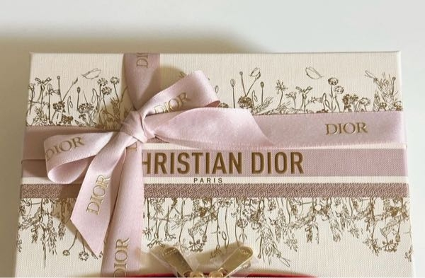 ChristianDiorディオールに詳しい方教えてくださいコスメを買っ