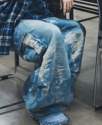 Eveくんのライブで実施されているくじで、damnハーフジップが