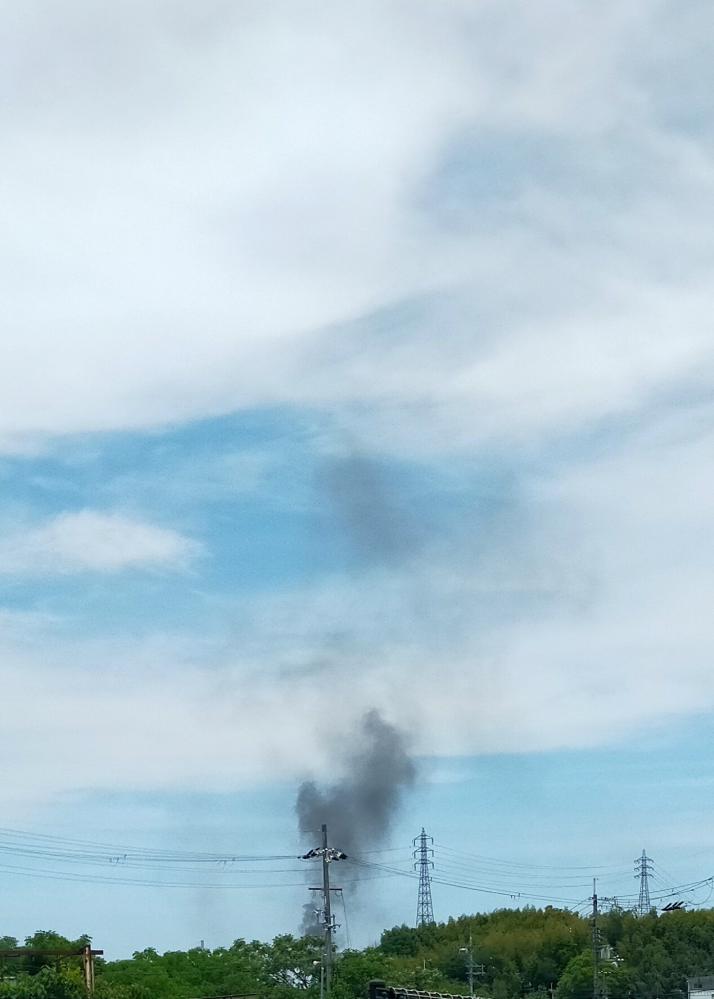 なぜ火事のときの煙は黒いのでしょうか？ - 黒く見える原因は... - Yahoo!知恵袋