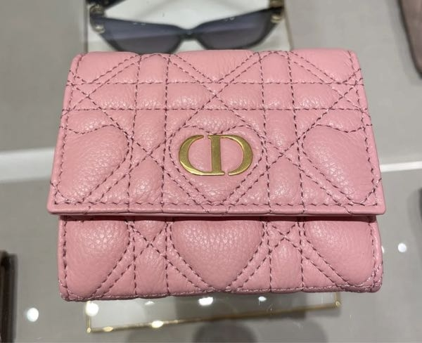 Diorのお財布について質問です。このハートのキルティングのお