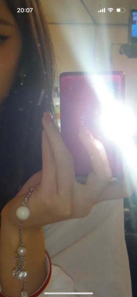 宮脇咲良のデジカメどこのかわかる方いらっしゃいますか？ - カシオEXI