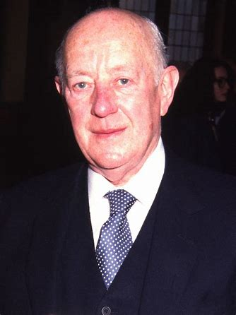 アレック・ギネスてなぜスターウォーズに出たことを黒歴史などと言う