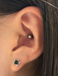 ピアス、インナーコンクについて質問です。昨日、セルフでインナー 