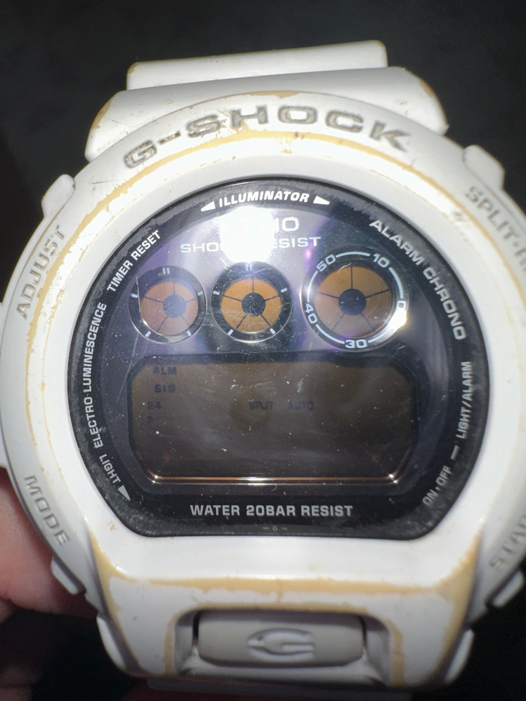 G-SHOCKの画面について写真のような表示の場合、故障でしょうか？電池