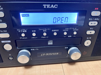 TEACのlp-r550usbなんですけど、CDが突然出なくなって困ってます TEACのlp-r550usbなんですけど、CDが突然出なくなって困ってます