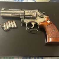 古いモデルガンのモデルを特定したいです銃について全く詳しくなく、衝動的に欲しく... - Yahoo!知恵袋