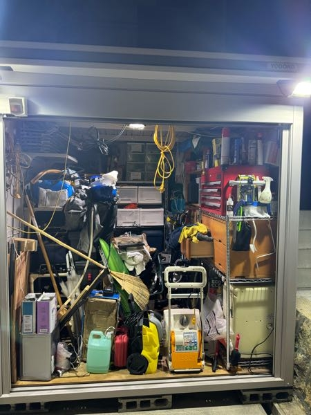 せっかく大きな倉庫を建てたのにこのような状況です。どこに何があるか 