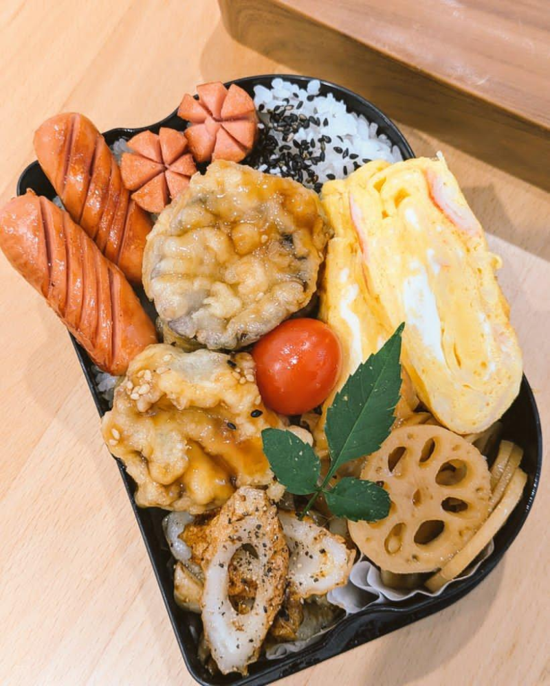 お弁当？ どれを最初に食べますか？