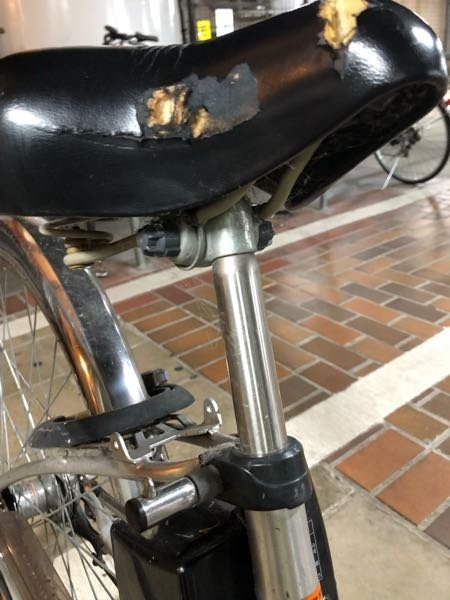 電動アシスト自転車 (サドルは社外品に交換すみ) パナソニックの電動アシスト自転車のサドルを交換したいのですが