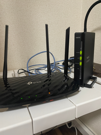 初めて接続するtp-linkのルーターがオレンジ色に点灯してインターネットに繋げません。

ルーター型番：Archer C6
モデム型番：NEC VF200F7 やってみたこととしては両方の電源を抜き差ししたり、ルーターのリセットボタンを押したり...
こういったことに不慣れなため対処法を教えていただけると嬉しいです