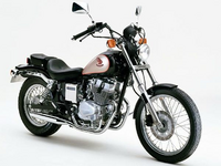 mc13旧レブルにはキックがつけれるって聞いたのですが1985年型の  