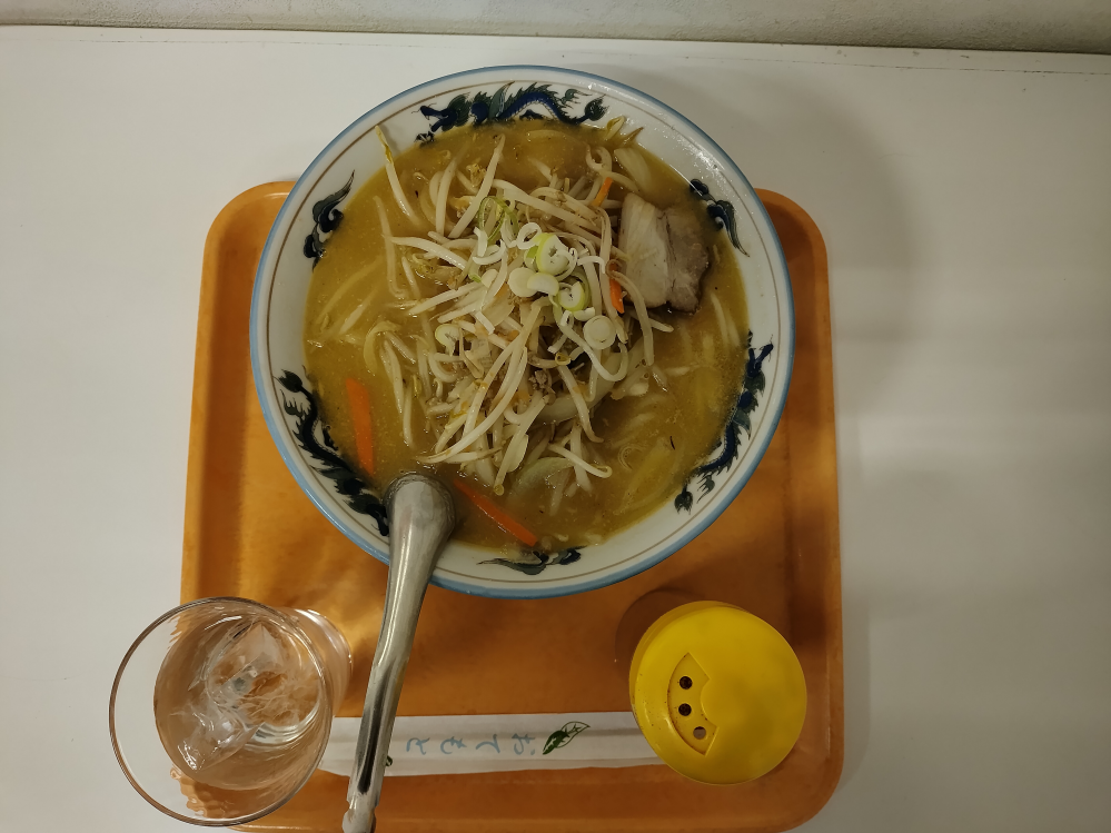 どんな『味噌ラーメン』が好きですか？ 個人的に 野菜と挽肉の入った少し甘い昔ながらの味噌ラーメンが好きです！