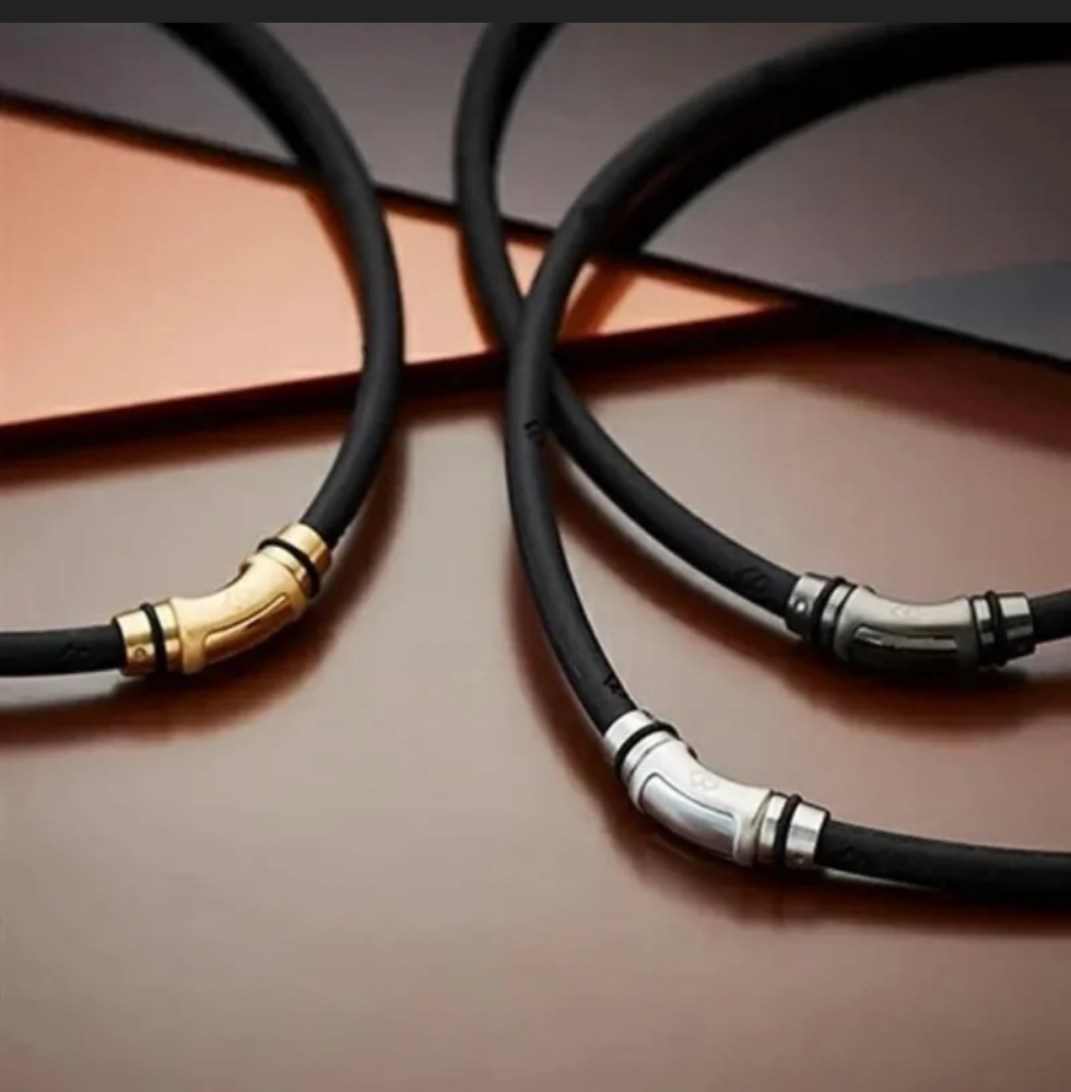 コラントッテの磁気ネックレスについて質問です。メルカリでトップのみ