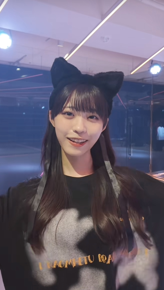 僕が見たかった青空の金澤亜美ちゃんが着用されているこちらのT