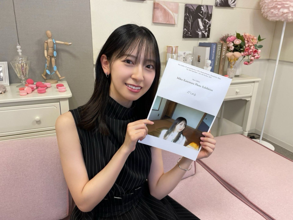 はい。 日向坂46 金村美玖は写真のように耳に付けているのは、イヤリングですか？