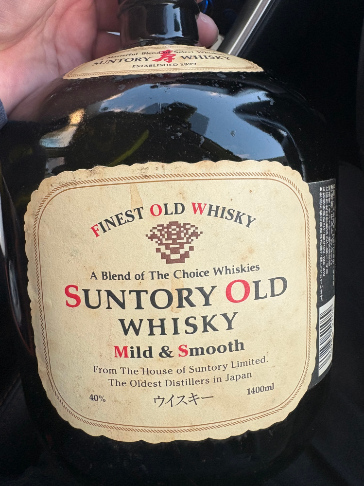 カティーサークとホワイトホースを飲んで思ったのですが、安いスコ