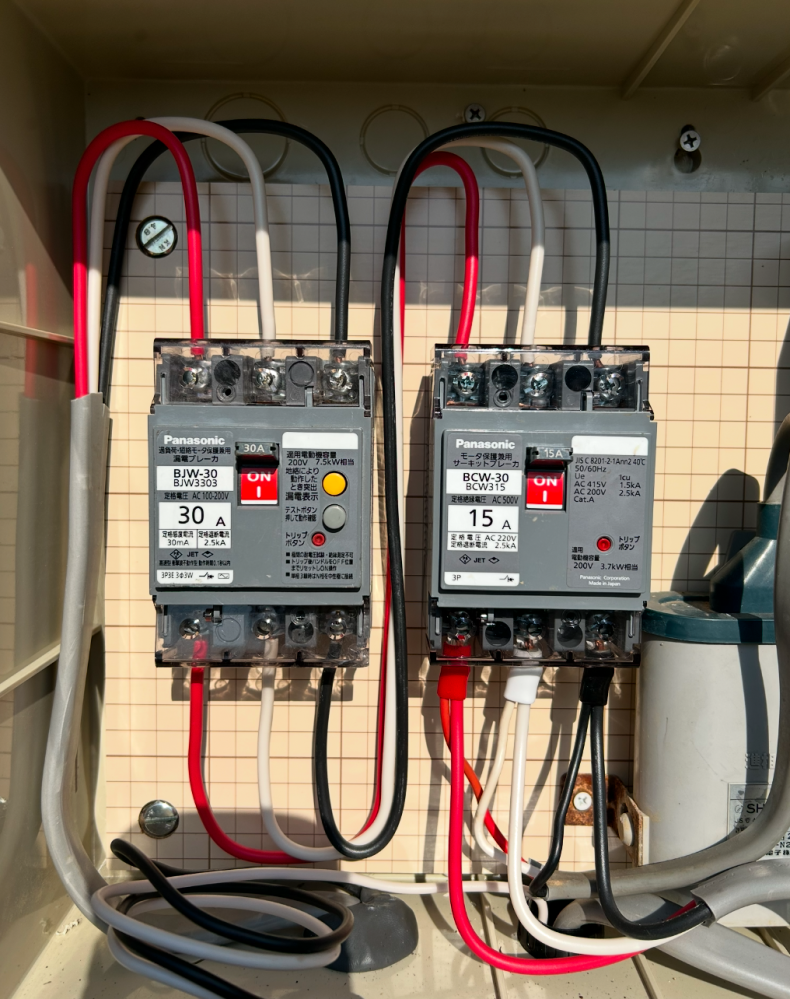 私は電気屋初心者です。電気配線について質問です。現在、お客様が動力 